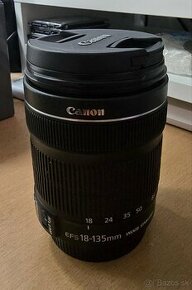 Canon Ef-s 18-135mm is