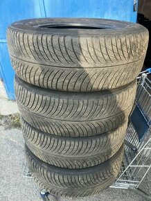 255/55R18 - 1