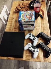 Ps4 Slim 500GB , 4 x ovládač , 13x hra