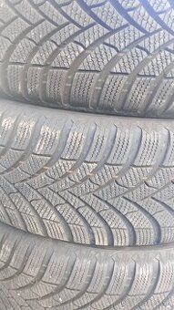 205/60 R16 96H XL zimné pneumatiky semperit