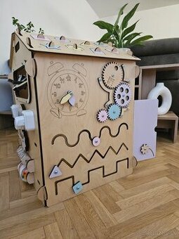 Elis Design montessori domček