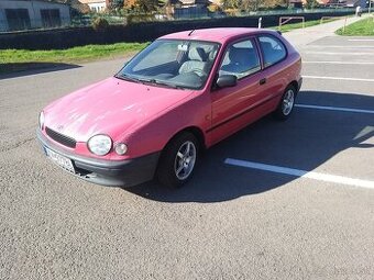 Predam.Toyota Corolla 1.3 benzin , r.v 1997, naj 150 tisic