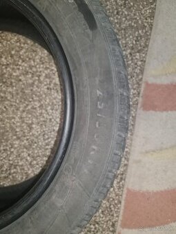 3 zimné gumy 225/55 R17 runflat