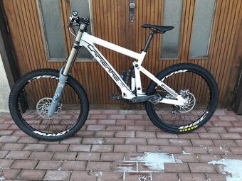 Lapierre DH-230 - 1