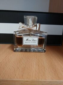 Dior Absolutely Blooming parfem - 1