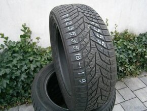 Predám 4x zimné pneu YOKOHAMA 235/55 R18 100V