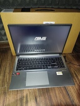 Notebook ASUS Vivobook 16