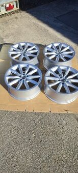 Audi disky 5x112 r 18, 8j, et 38