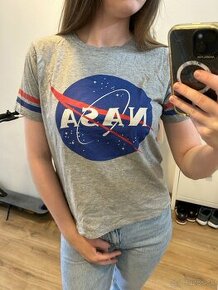 H&M Nasa tricko