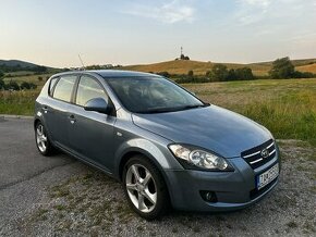 KIA Ceed 1.6, benzín