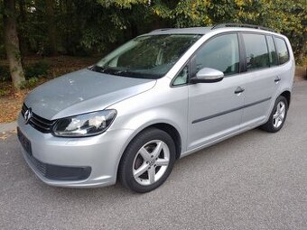 VW TOURAN 1,4TSi-DSG-navigace