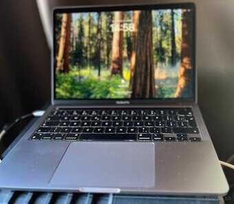 MacBook Pro 13" M1 SK 2020 Vesmírne sivý