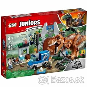 Lego Jurassic World 10758 Útek T-Rexa - 1