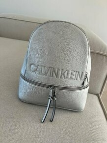 Strieborná kabelka Calvin Klein