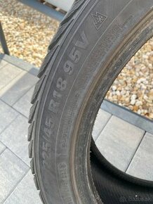 Kumho WinterCraft WP71 225/45 R18 95V zimné