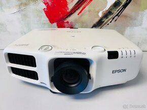 Epson EB-G6650WU- 6000 ANSI lum., 1920x1200- top stav - 1