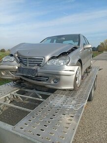 Rozpredám Mercedes C200 Cdi 90kw 2006 W203 - 1