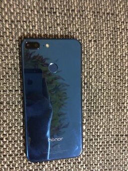 Predam honor 9 64gb cena 55€ plus dohoda