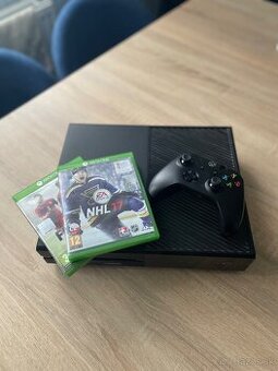 Xbox One 1TB + 2 hry