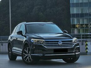 VW Touareg 3.0 V6 TDI - 1