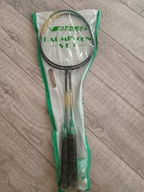 NOVÝ Set badmintonových rakiet