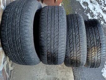 Predam celoročne pneumatiky 235/55 R18