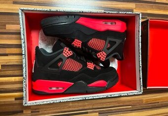 Jordan 4 Red thunder