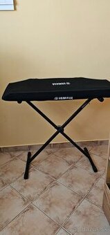 Yamaha EZ 220 Keyboard s dynamikou