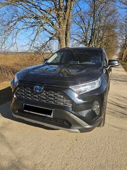 Predám Toyota RAV4 Hybrid 4x4 - 1