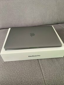 MacBook Pro 13.3 palca, M2 2022