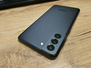 Predám vo veľmi zachovalom stave Samsung Galaxy S21 Plus 5G