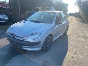 ROZPREDÁM Peugeot 206 1.1e