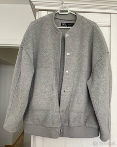 Zara tepla ale lahucka oversize bomber bunda prechodna