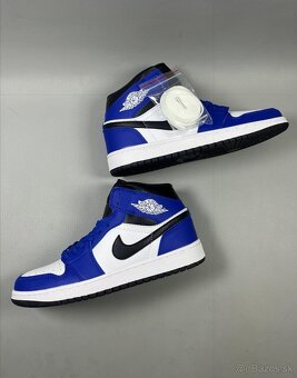 AIR JORDAN 1 MID (blue)