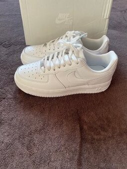 white air force 1 sneakers