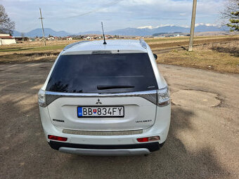 Mitsubishi Outlander 2,2 Diesel