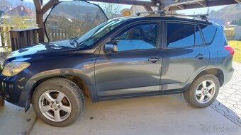 Toyota RAV4 4x4,2,2 100kw 2007