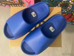 Yeezy Slides Azure 43 a 44 1/2