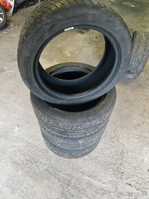 215/50R17 95V BARUM