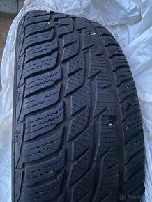 Predám Zimné 225/65 r17 Matador