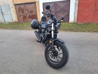 Predám Honda Rebel CMX500