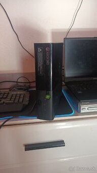 Xbox 360 E 500gb