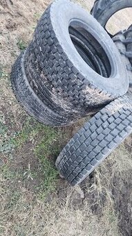 Pneumatiky 275/70 r22.5