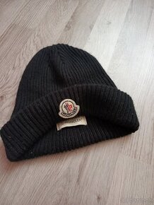 Moncler čiapka