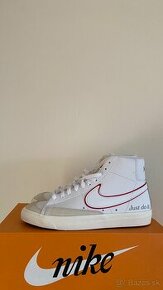 Nike Blazer Mid - 1