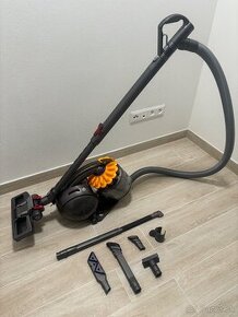 Dyson Ball DC33C PRO v TOP stave