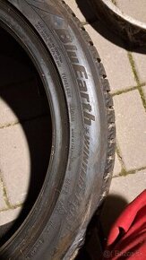 Zimná pneu. Yokohama 225/45 R17