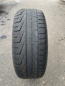 225/40 R18 zimné Pirelli