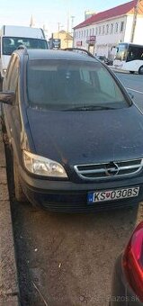 7 miestne Opel Zafira 2.2 dti 2003 92 KW