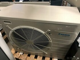 Plynové hybridné tepelné čerpadlo Daikin Altherma EVLQ08CAV3